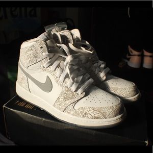 Air Jordan 1 “laser”